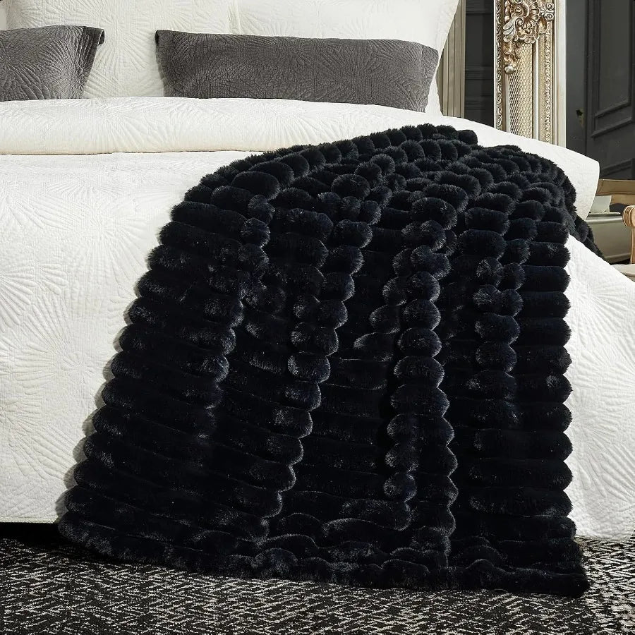 Black Faux Fur Throw Blanket – 50x60 Inches, Cozy & Plush