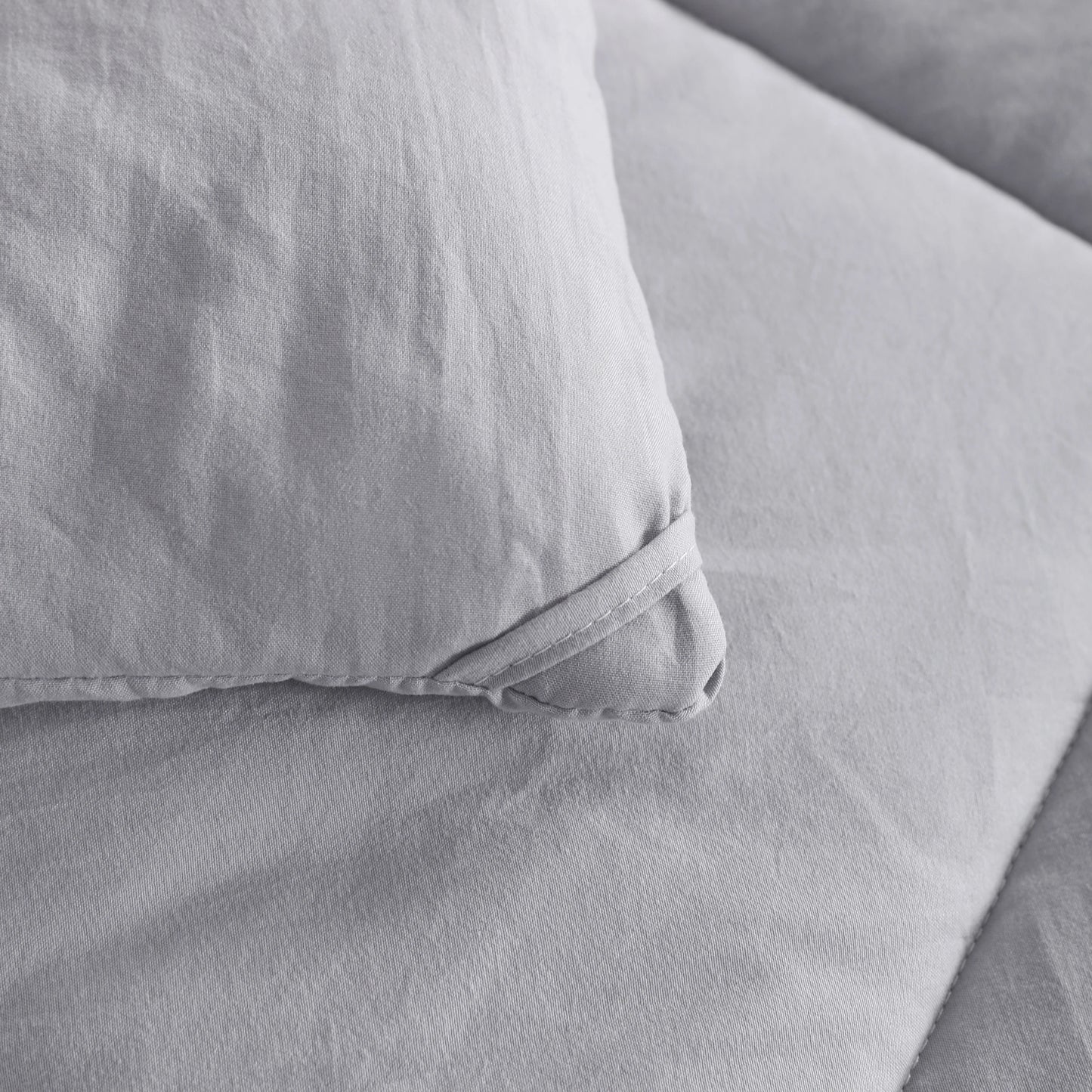 5-Piece Microfiber Comforter Set – Soft, Breathable & Cozy Bedding for Adult Bedrooms