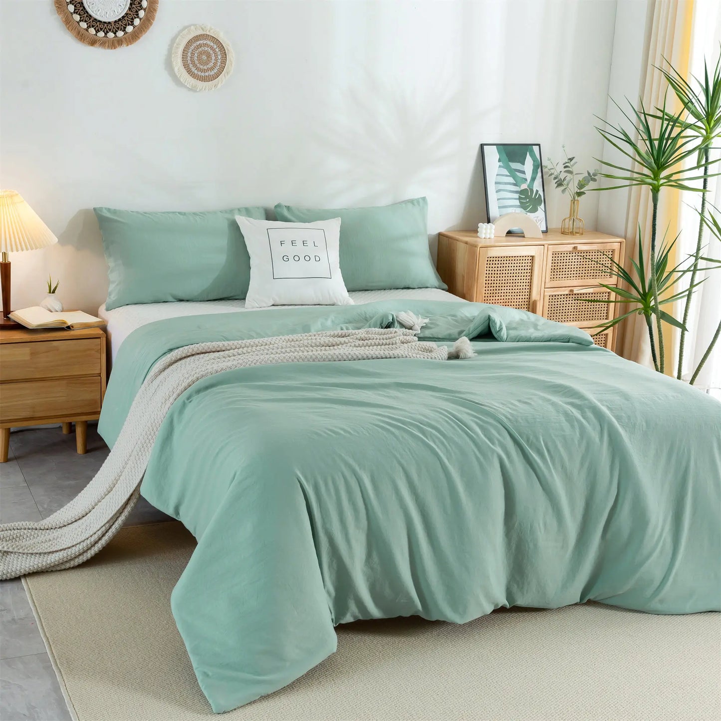 Reversible Soft Microfiber Comforter Set – Lightweight All-Season Fluffy Bedding