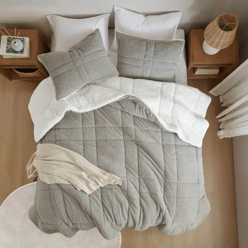 King Comforter Set – Feathersoft Material for Soft, Buttery Comfort