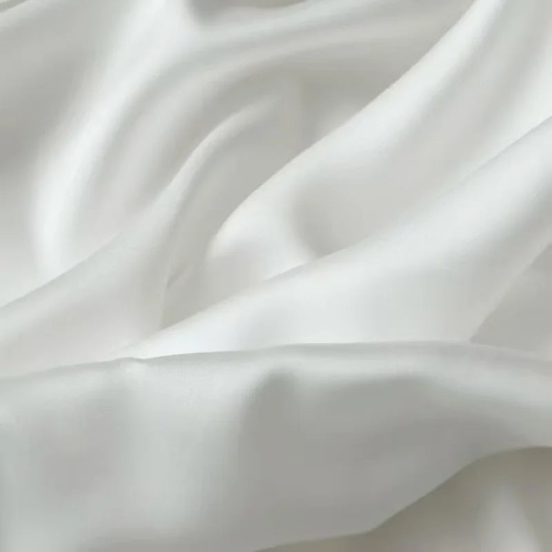 100% Lyocell Silk Duvet Cover โ Ultra-Soft, Breathable & Luxurious Bedding