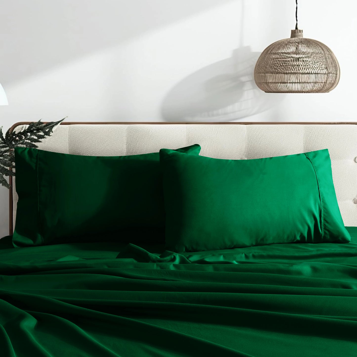 Luxury 4-Piece Microfiber Bed Sheet Set – Ultra Soft, Hotel-Quality Sheets with Fitted Sheet, Flat Sheet & Pillowcases