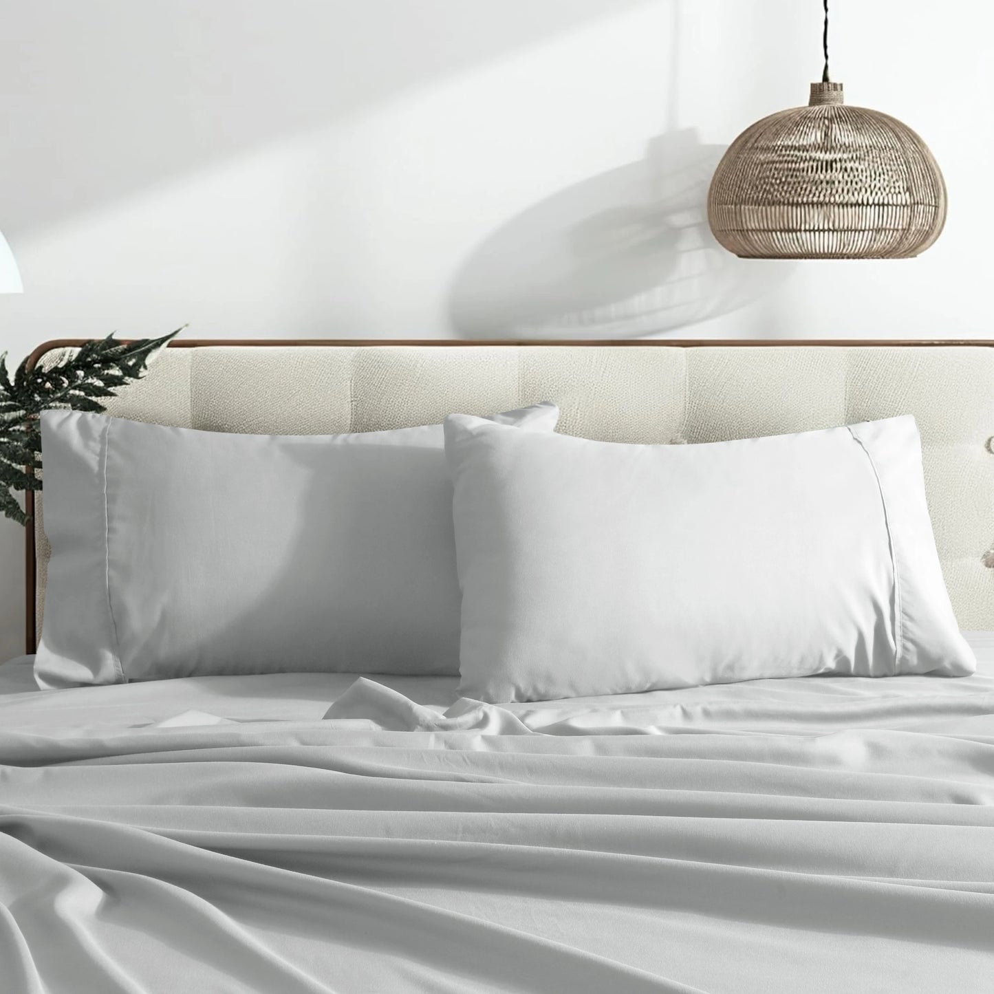 Luxury 4-Piece Microfiber Bed Sheet Set – Ultra Soft, Hotel-Quality Sheets with Fitted Sheet, Flat Sheet & Pillowcases