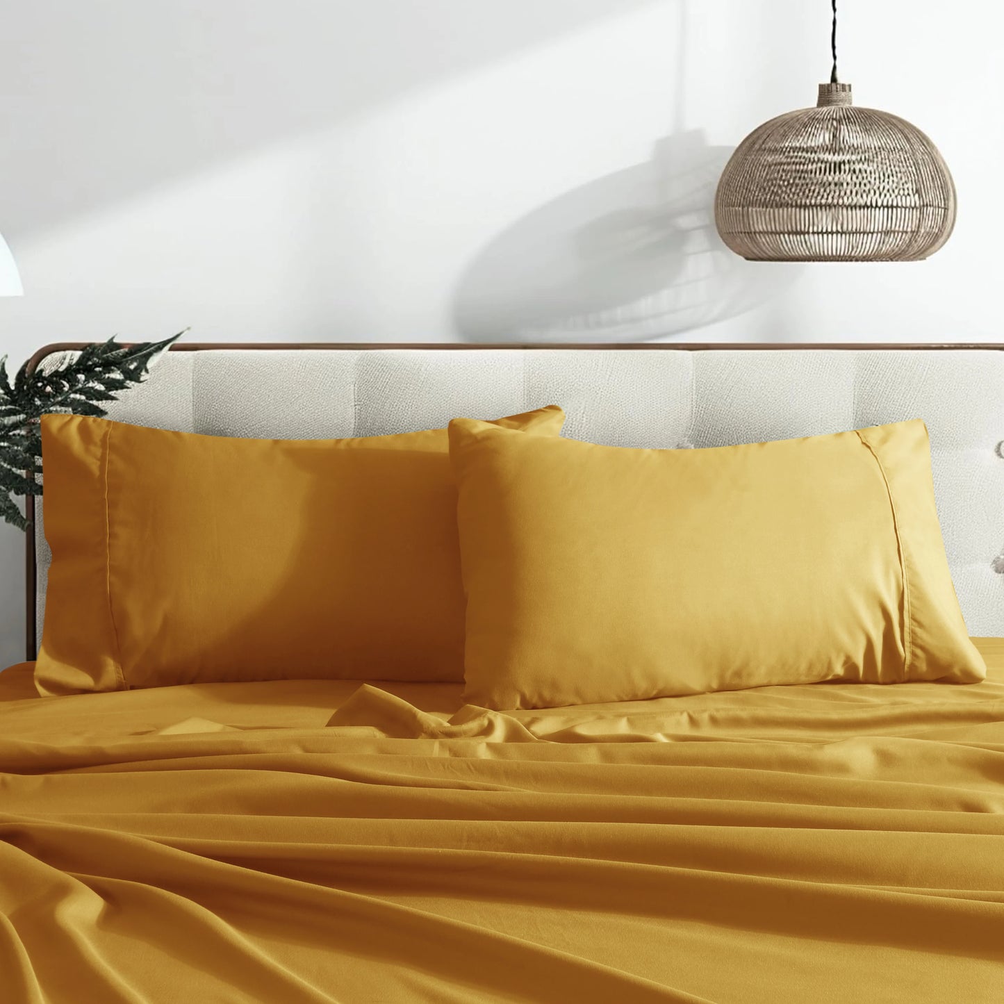 Luxury 4-Piece Microfiber Bed Sheet Set – Ultra Soft, Hotel-Quality Sheets with Fitted Sheet, Flat Sheet & Pillowcases