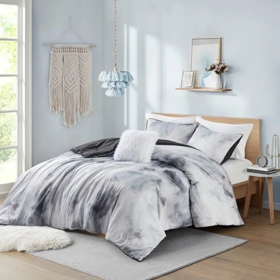Watercolor Tie-Dye Comforter Set – Soft Bedding with Throw Pillow