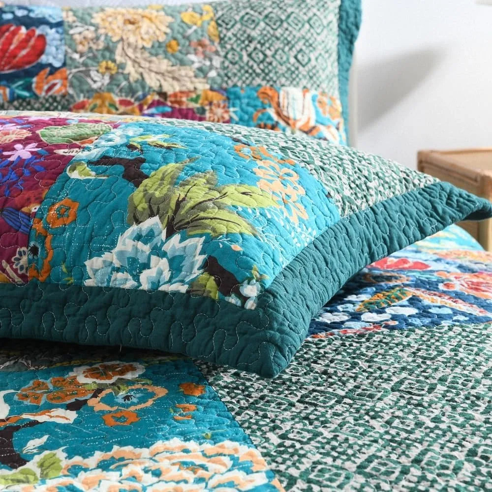 Cotton Quilted Bedspread Set – Reversible Patchwork Floral Design in Turquoise, King Size