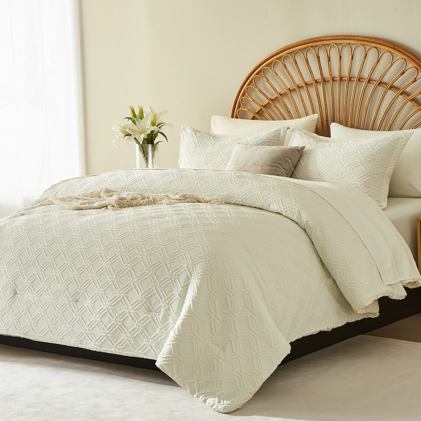 7-Piece Embossed Comforter Set – Super Soft, Breathable & All-Season Luxury Bedding