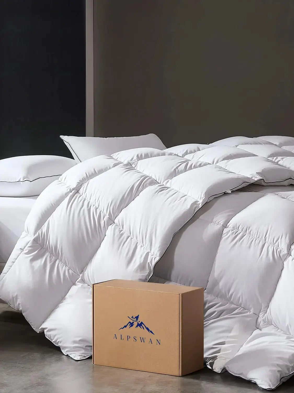Goose Feather & Down Comforter – Soft, Fluffy Cotton-Blend Duvet Insert for All-Season Luxury