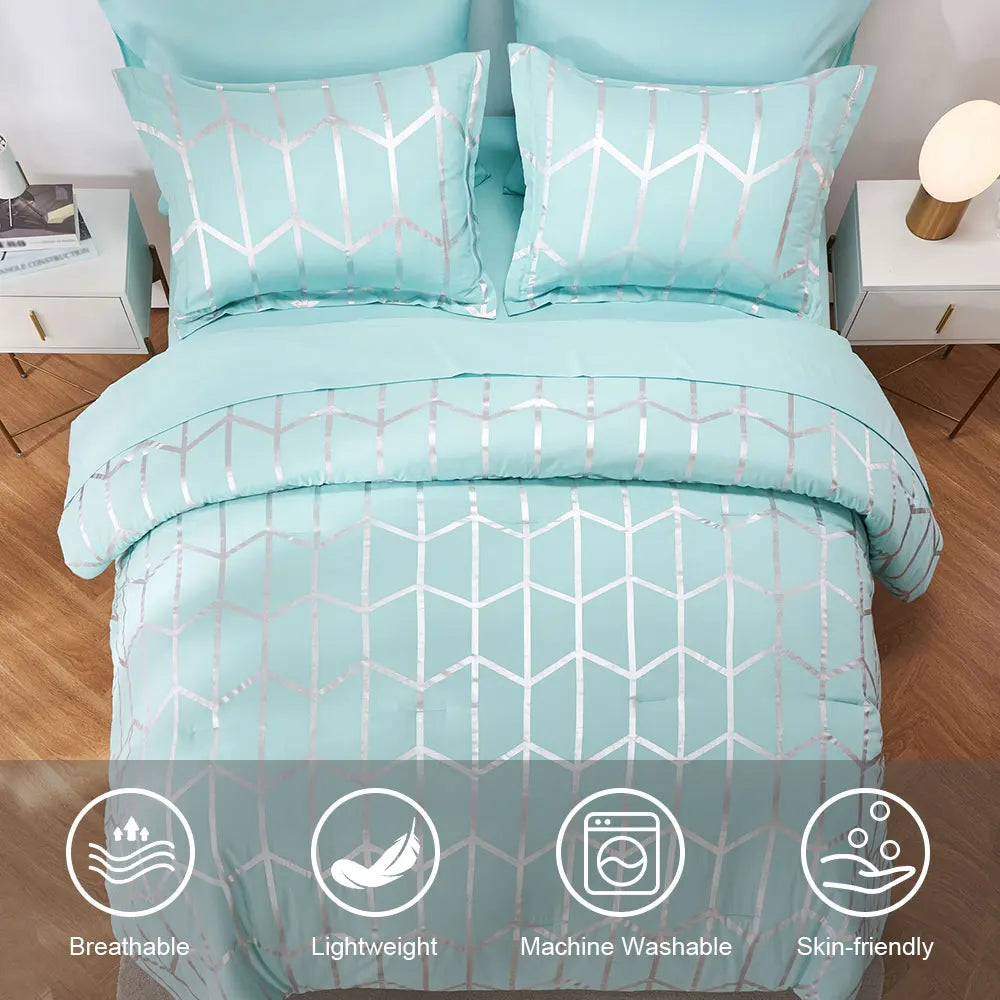 Elegant Gold Foil Comforter Set – Soft, Warm & Stylish Bedding