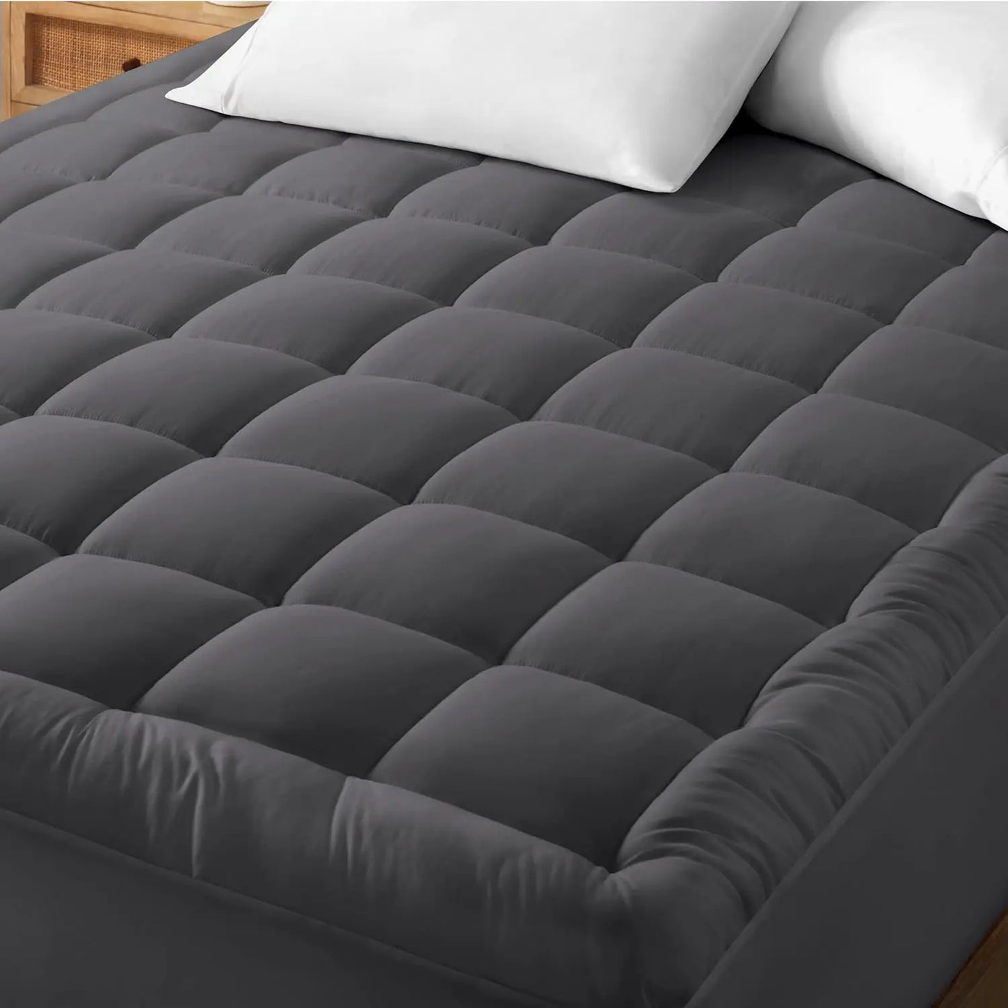 Luxury Mattress Topper – Quilted Cooling Bed Pad with Down Alternative Fill & Ergonomic Support