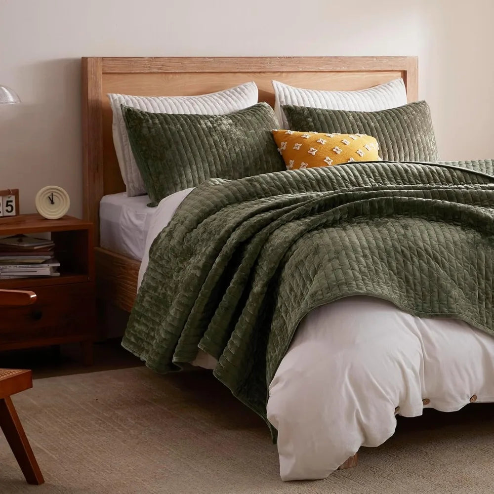 King Size Velvet Quilt Set – Olive Green Lightweight Cross Stitch Comforter with 2 Pillow Shams