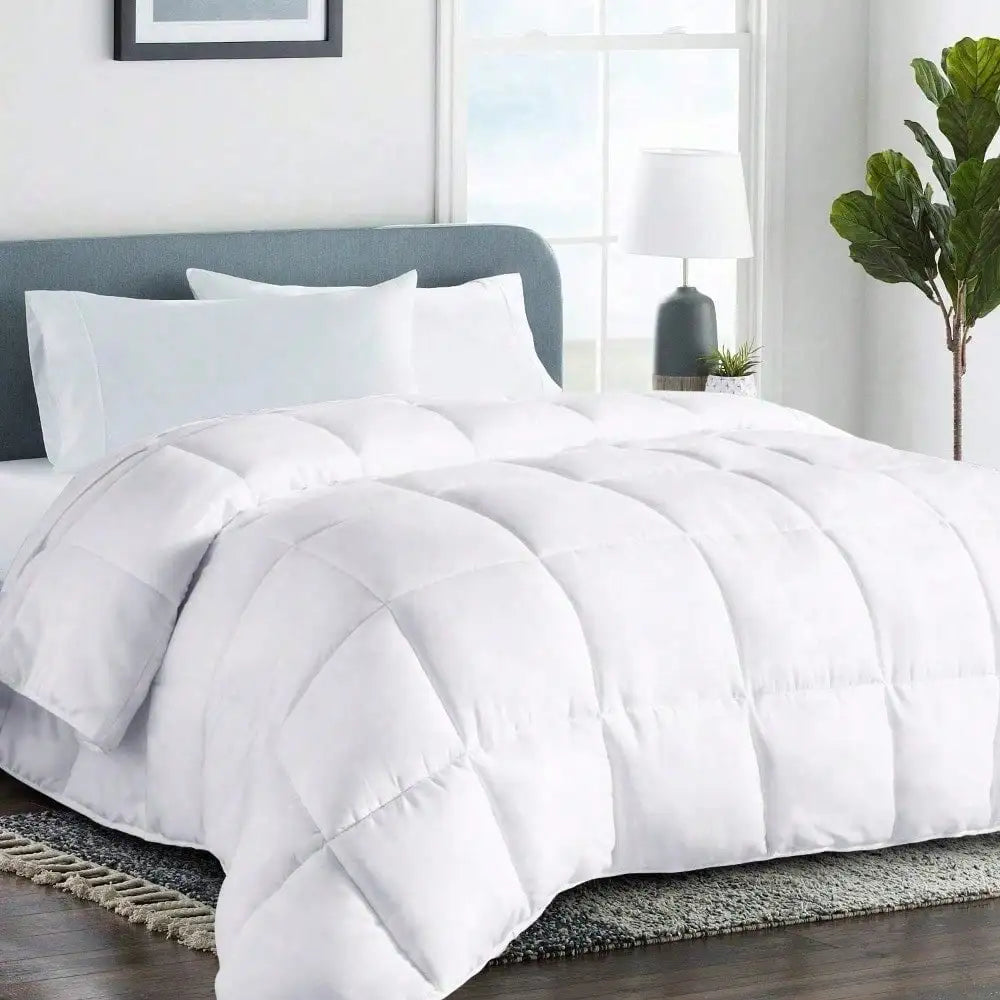 All-Season Fluffy Down Alternative Comforter Quilted Luxury Hotel-Style Duvet Insert