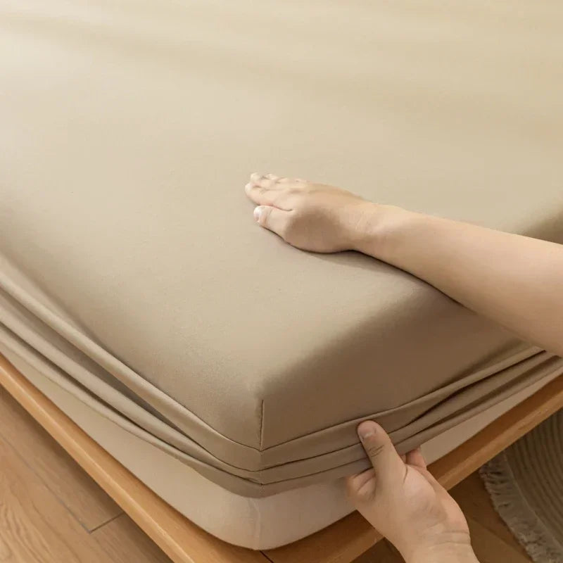 Premium 100% Polyester Microfiber Fitted Sheet | Ultra Soft, Durable & Easy Care Bedding