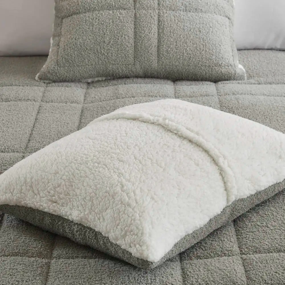 King Comforter Set – Feathersoft Material for Soft, Buttery Comfort