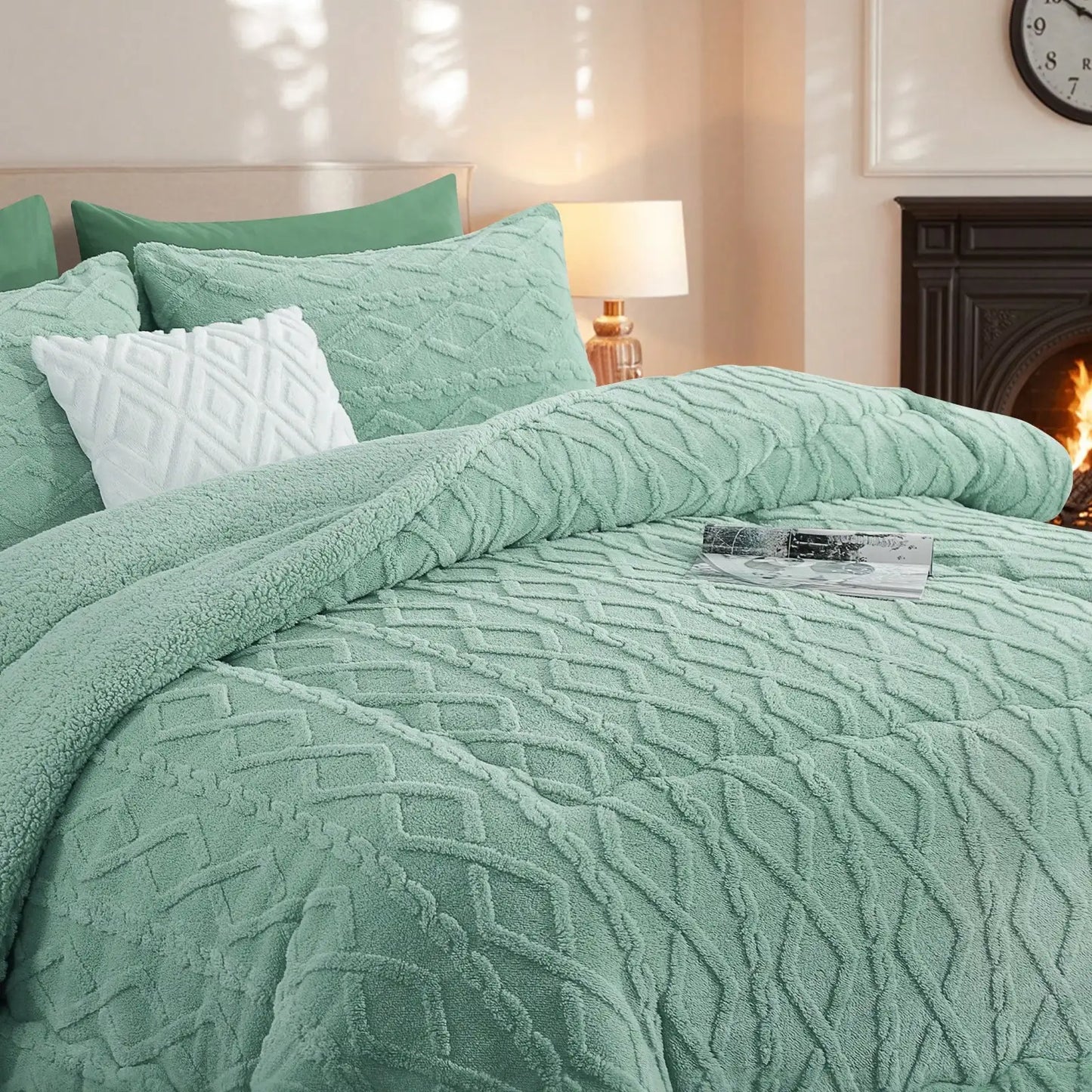 Thick Ultra-Soft Taffeta Comforter – Navy Blue  Warm & Cozy Winter Quilt | Double-Sided Velvet & Plush Blanket | Washable