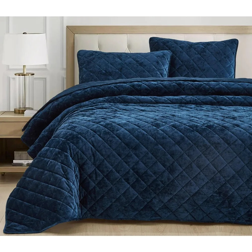 Luxurious Navy Blue Velvet Quilt Set – Plush, Lightweight & All-Season Comfort