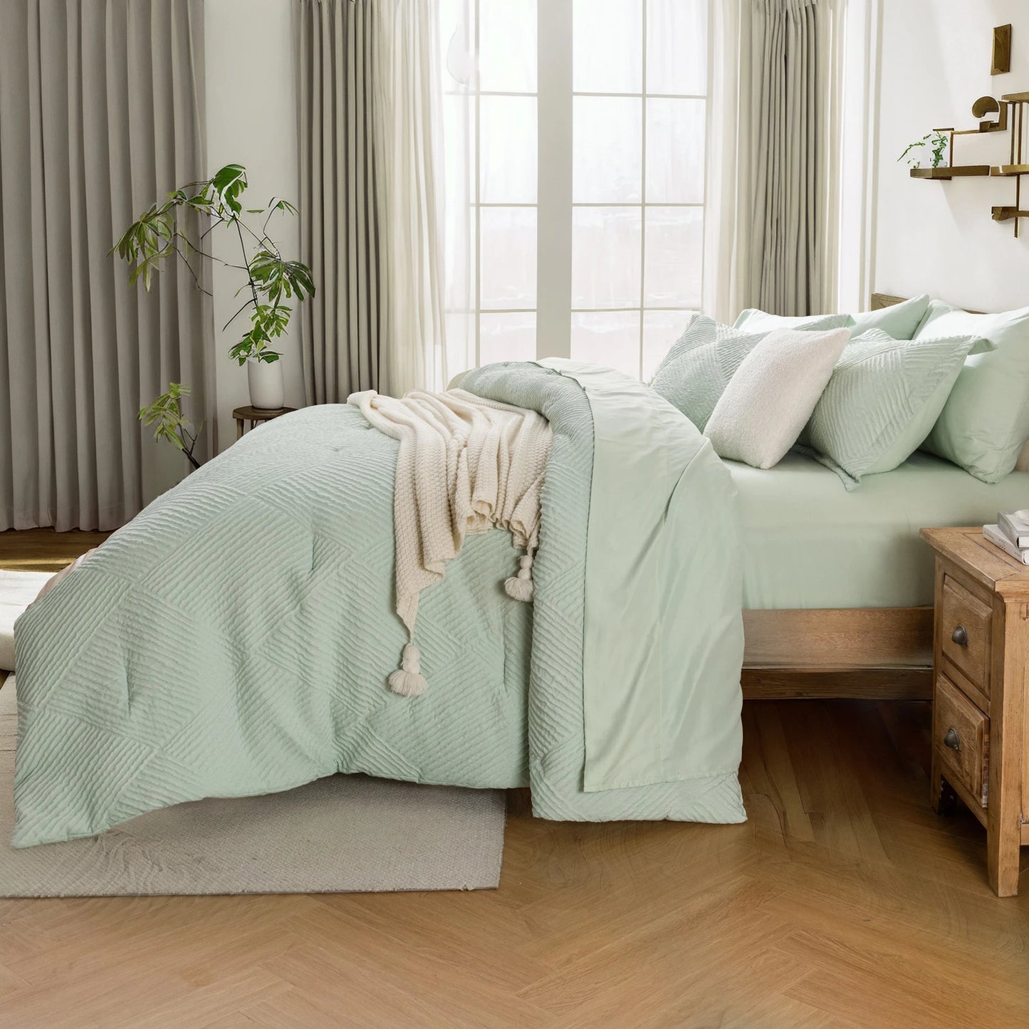 Luxury Striped Checkered 7-Piece Bedding Set – Ultra-Soft Microfiber Comforter Set