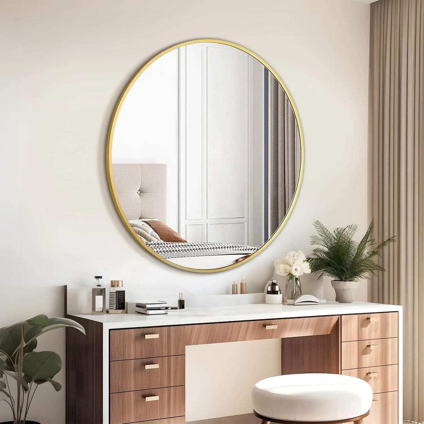 30" Round Gold Wall Mirror – Brushed Metal Frame & Tempered Glass