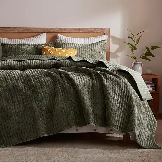 King Size Velvet Quilt Set – Olive Green Lightweight Cross Stitch Comforter with 2 Pillow Shams