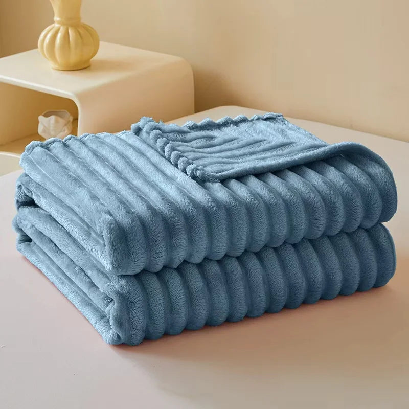 Milk Velvet/Flannel Blanket – Soft, All-Season, Machine-Washable for Bed & Sofa