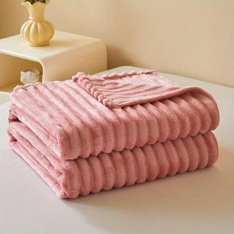 Milk Velvet/Flannel Blanket – Soft, All-Season, Machine-Washable for Bed & Sofa