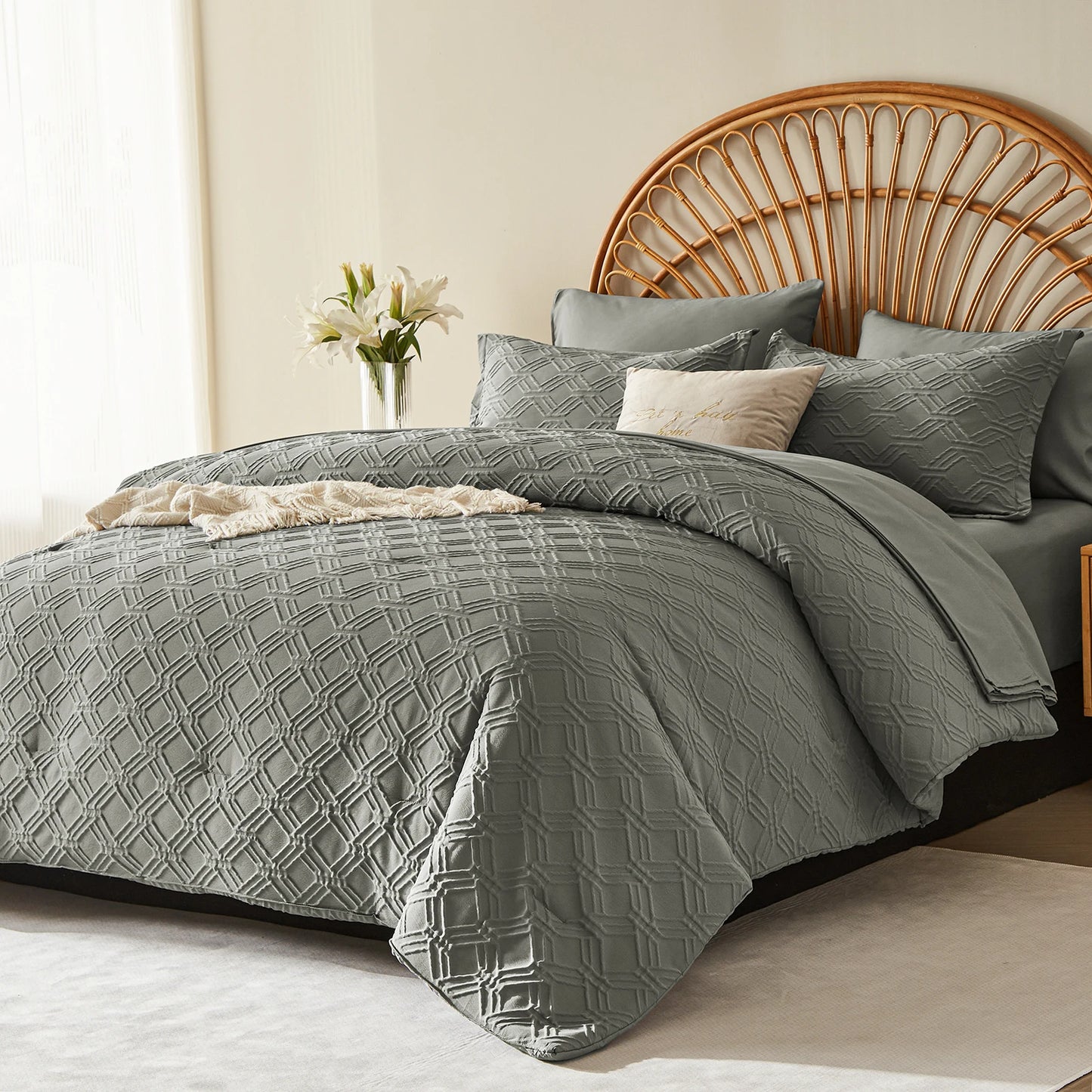 7-Piece Embossed Comforter Set – Super Soft, Breathable & All-Season Luxury Bedding