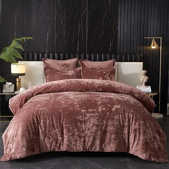 Ultra Soft Pink Flannel Queen Comforter Set – 5 Piece Velvet Bedding Set with Pillow Shams & Euro Shams