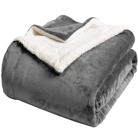 100% Wool Knit Throw Blanket – Soft, Warm, Breathable Layer for Bed or Couch