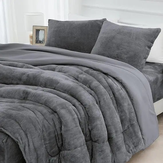 Luxury Faux Fur Queen Comforter Set with Fitted Sheet – Plush Bedding