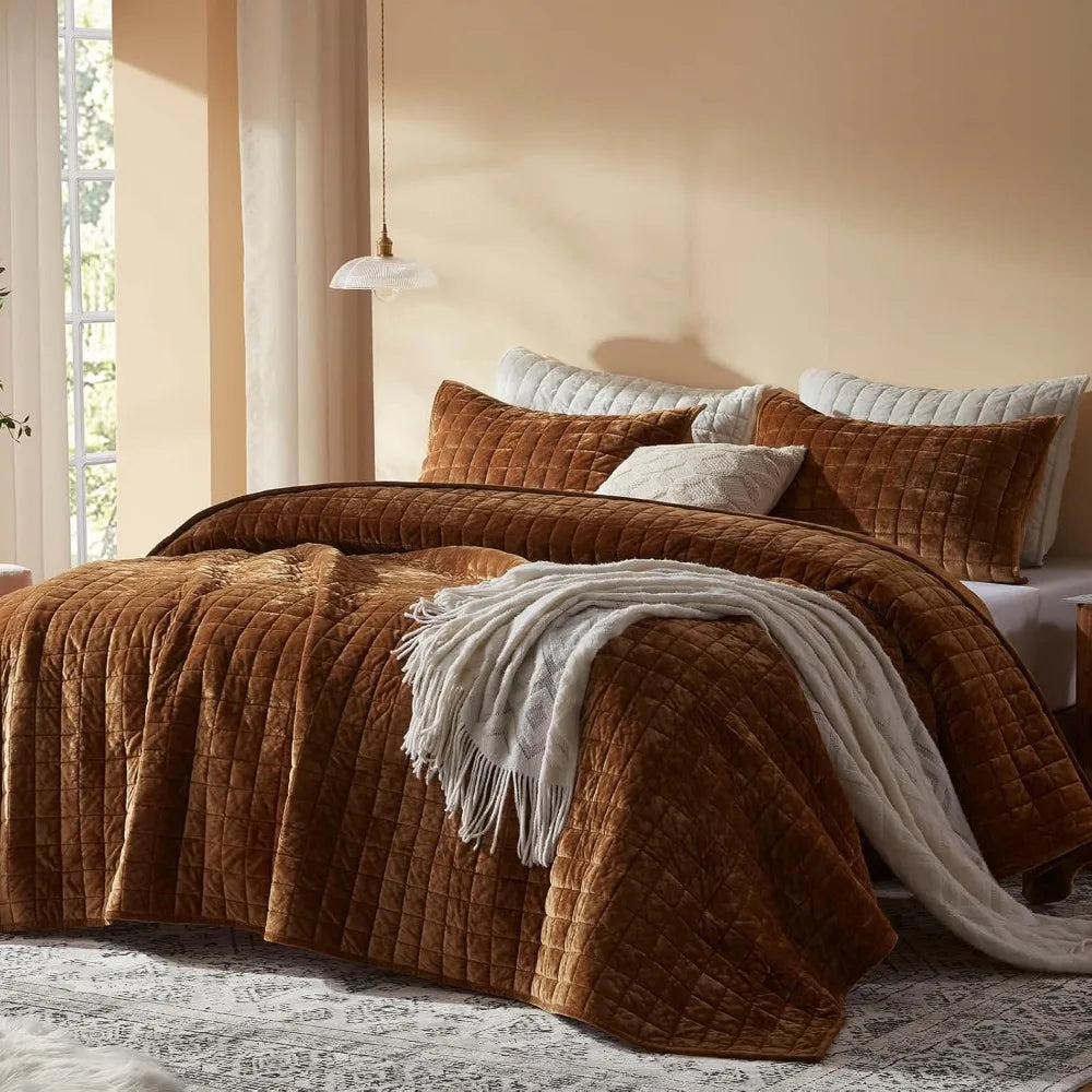 King Size Velvet Quilt Set – 98x106 in, Lightweight Caramel Comforter with 2 Pillow Shams