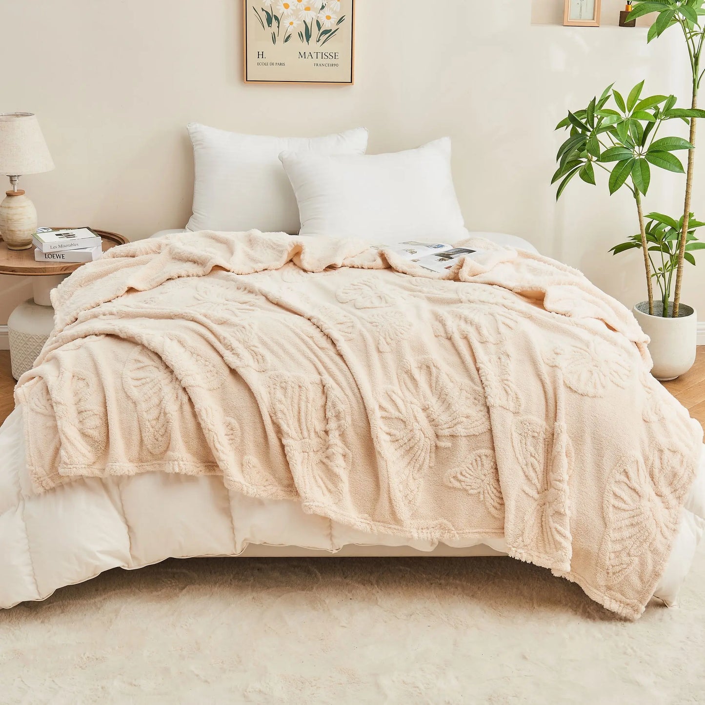 🪶 Soft Knitted Polyester Blanket | Lightweight All-Season Throw for Bed, Sofa & Travel – 200TC Comfort Weave