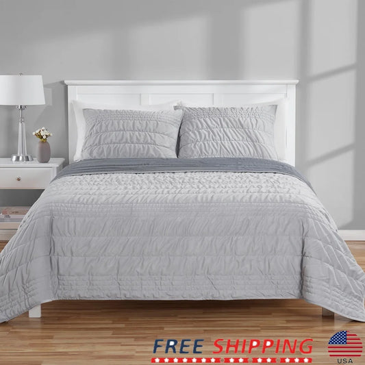 Lightweight Reversible Quilt – Soft Mink Fabric with Zigzag Stripes, Full/Queen Size