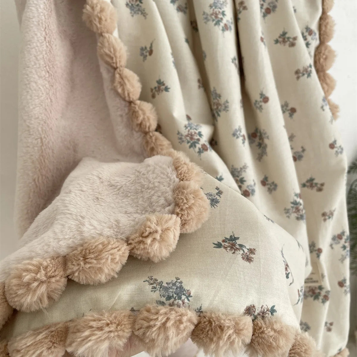 Floral Wool Baby Blanket – Soft & Warm for Winter