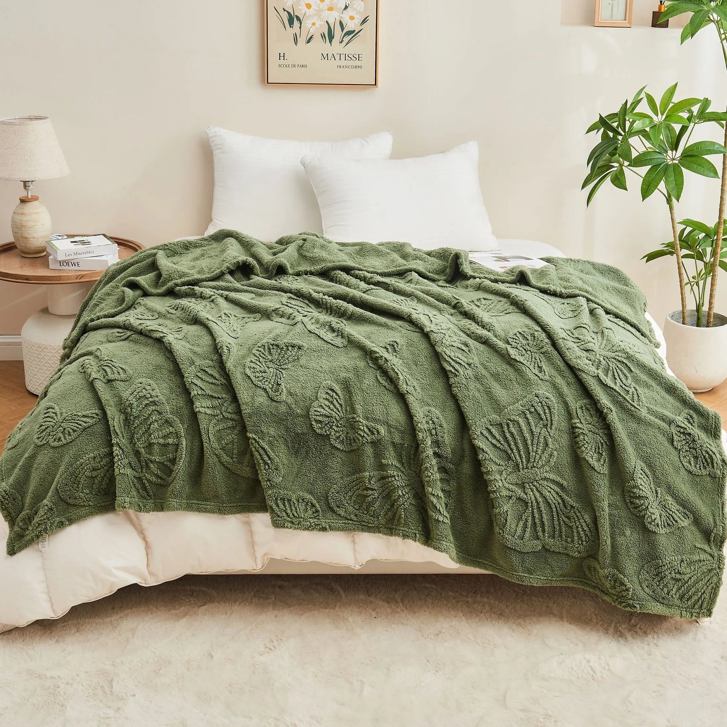 🪶 Soft Knitted Polyester Blanket | Lightweight All-Season Throw for Bed, Sofa & Travel – 200TC Comfort Weave