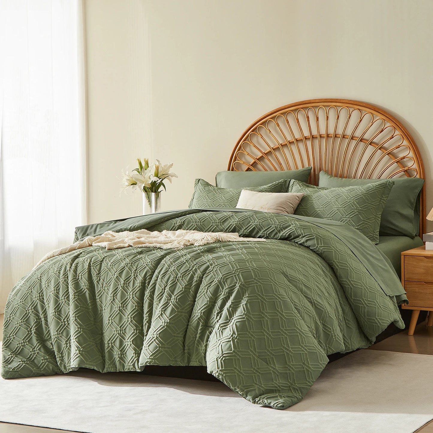 7-Piece Embossed Comforter Set – Super Soft, Breathable & All-Season Luxury Bedding
