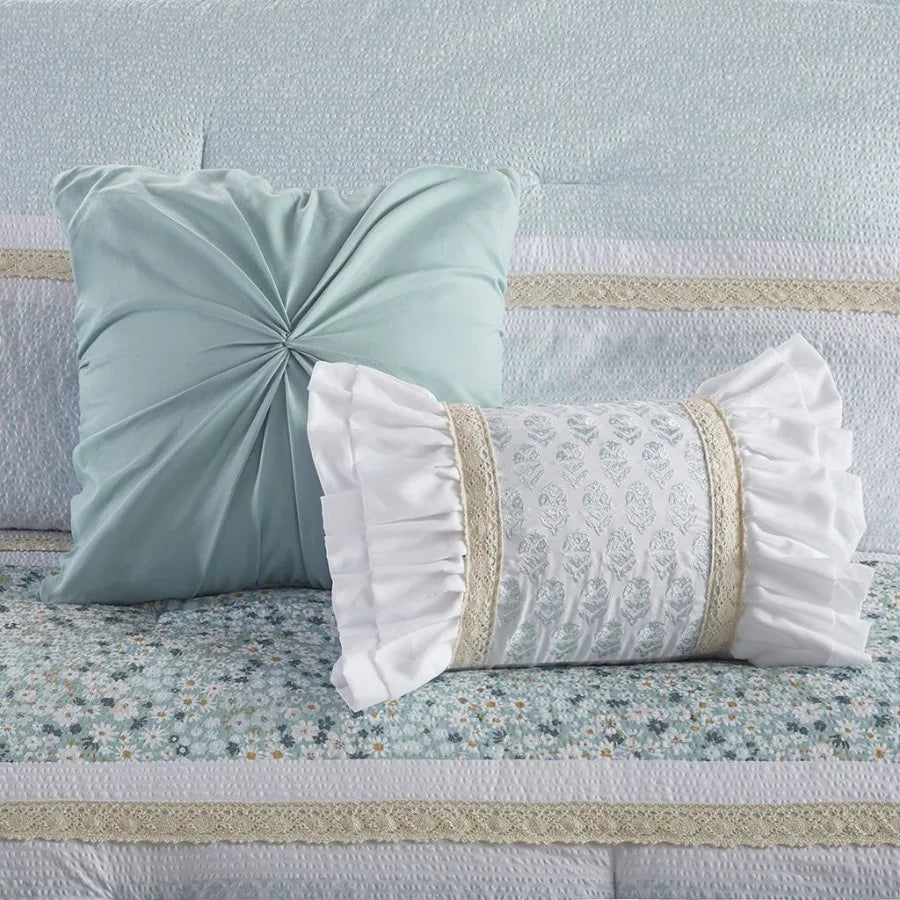 5-Piece Seersucker Bedding Set – Comforter with Throw Pillows