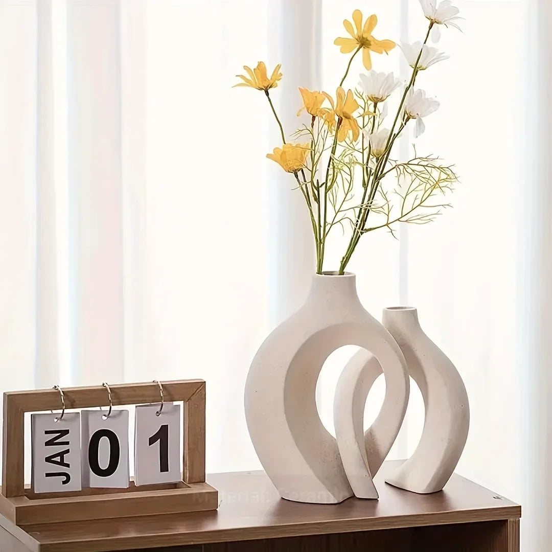 2-Piece Ceramic Vase Set – Modern Decorative Art for Living Room & Bedroom