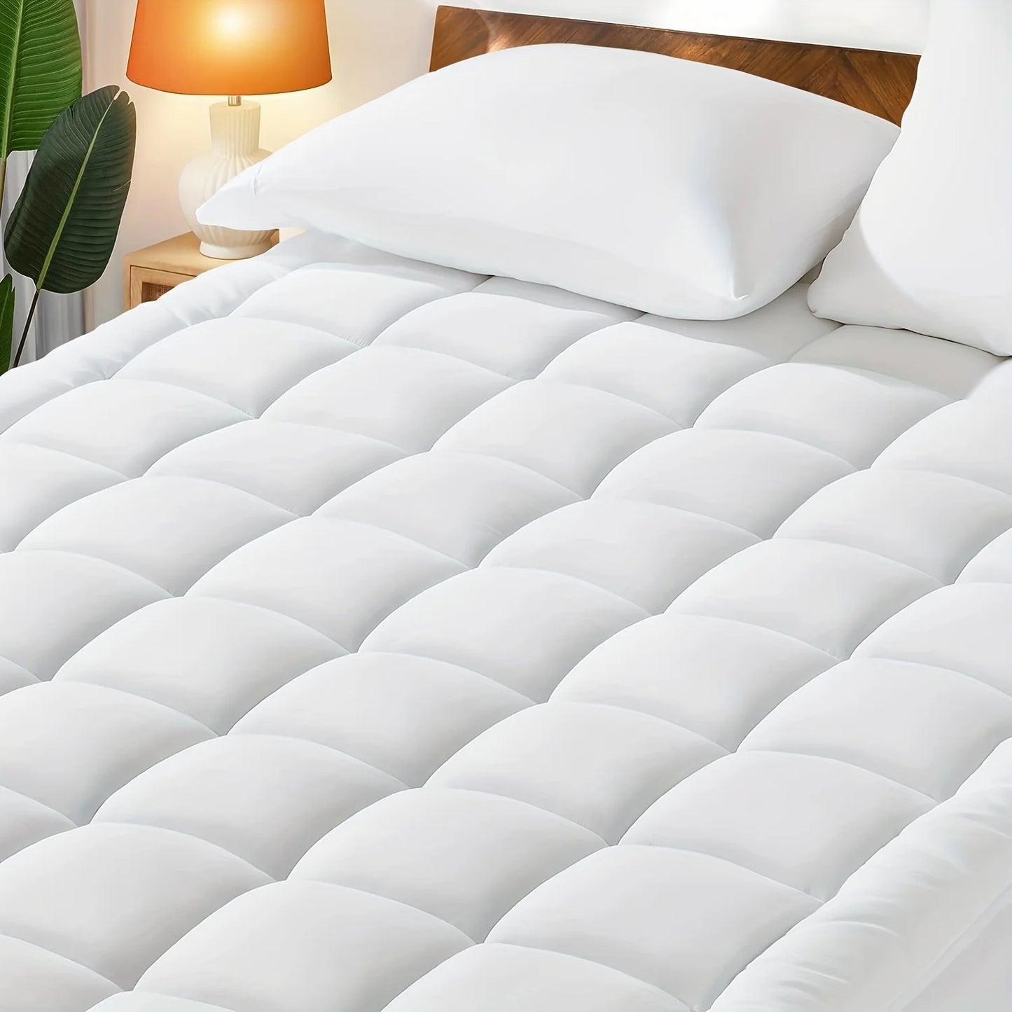 Quilted Mattress Pad – Breathable Plush Bed Protector (White)