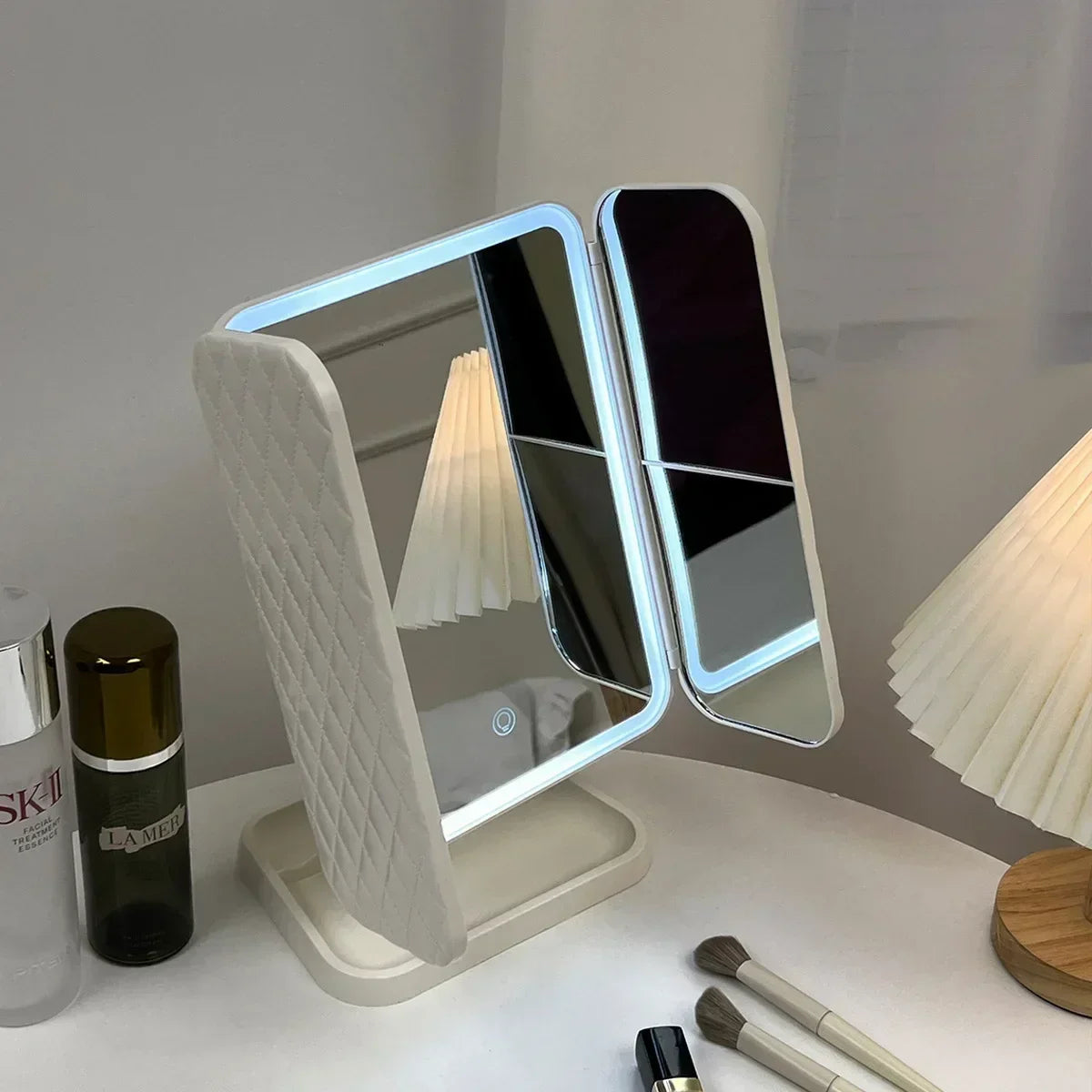 Trifold LED Makeup Mirror – Adjustable Light & Magnification ✨