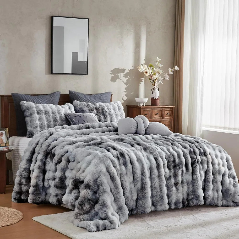 Luxury Faux Rabbit Fur Comforter Set – King Size Tie-Dye Grey Bedding with Pillow Shams