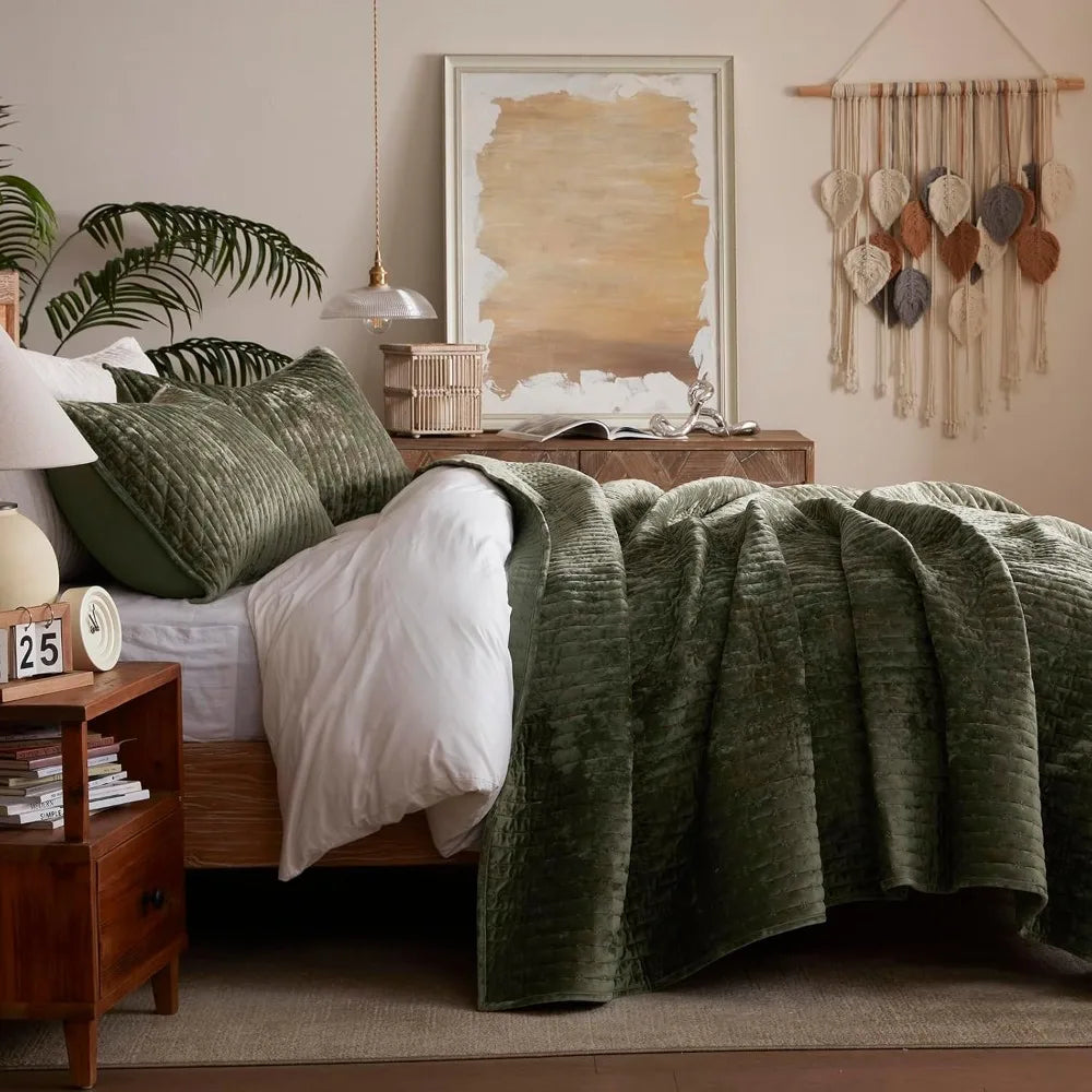 King Size Velvet Quilt Set – Olive Green Lightweight Cross Stitch Comforter with 2 Pillow Shams