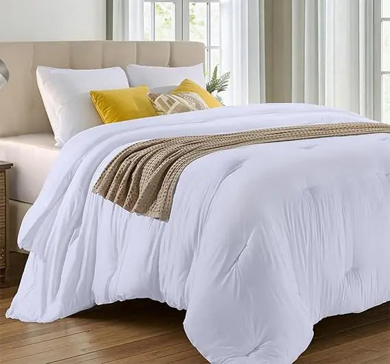 Queen Size All-Season Comforter – Soft Microfiber Down Alternative