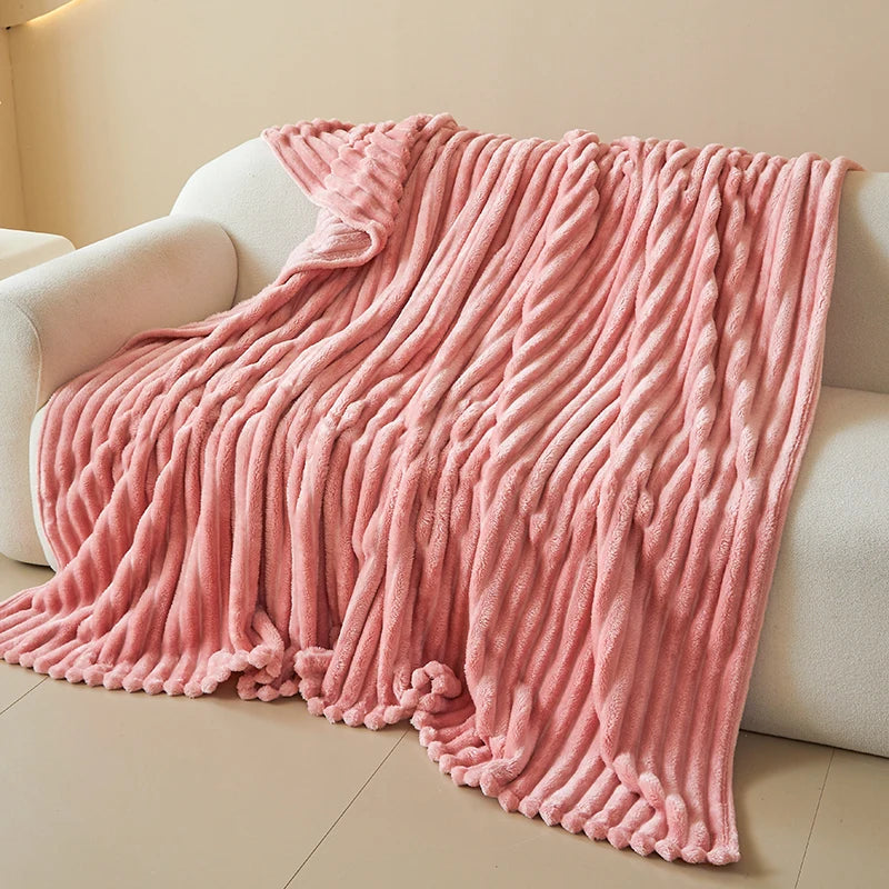 Milk Velvet/Flannel Blanket – Soft, All-Season, Machine-Washable for Bed & Sofa