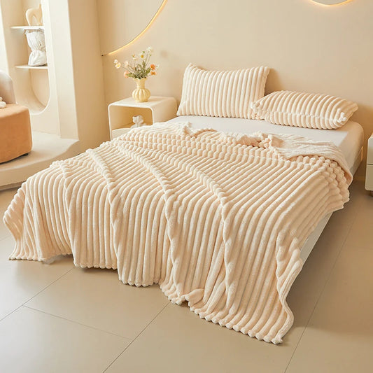 Milk Velvet/Flannel Blanket – Soft, All-Season, Machine-Washable for Bed & Sofa